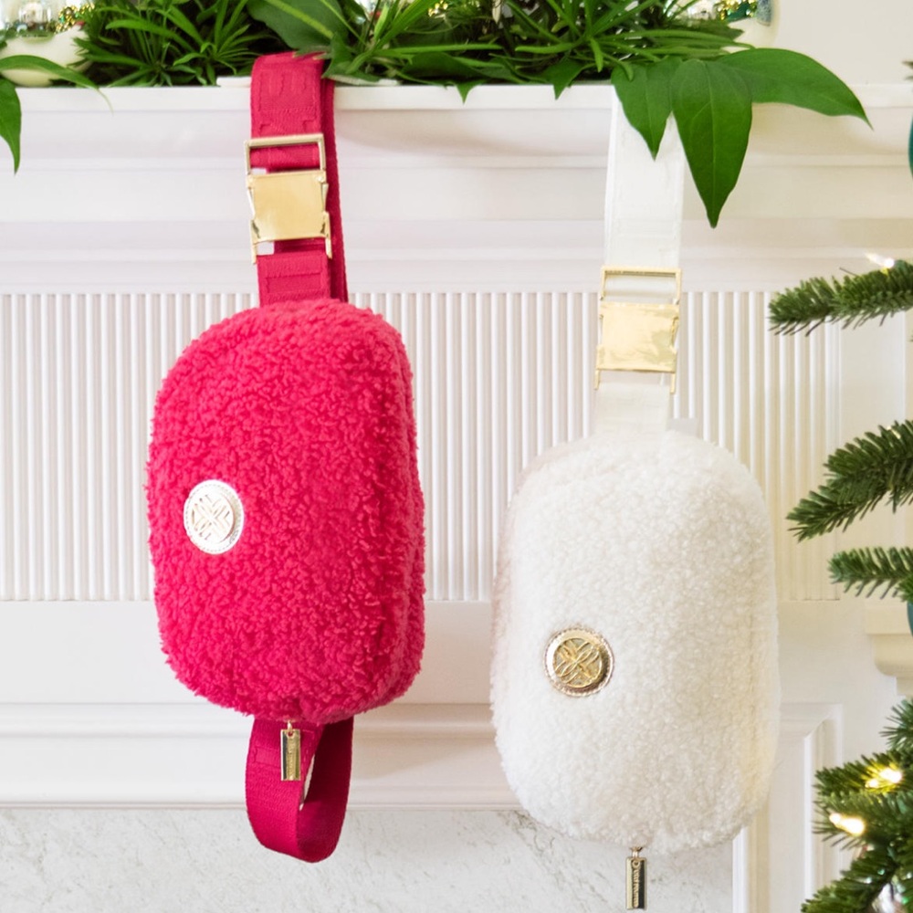 SHERPA JEANIE BELT BAG, RASPBERRY ROUGE